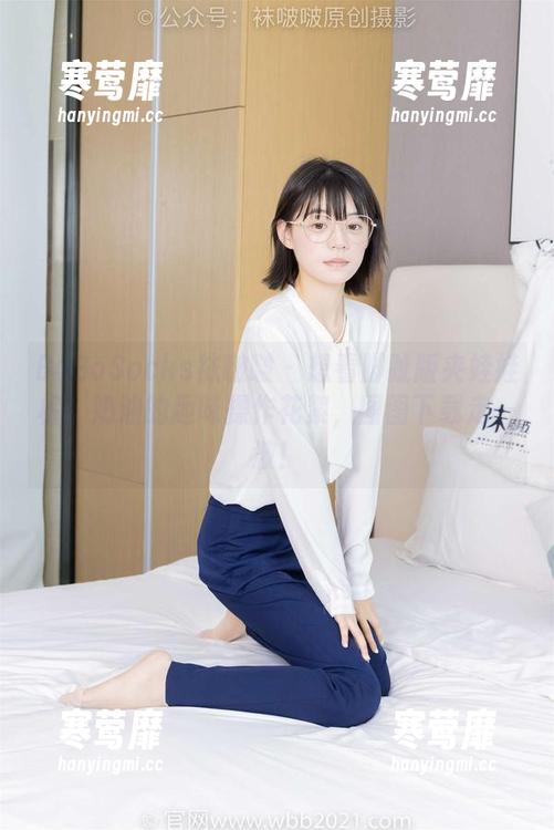 BoBoSocks袜啵啵 - 想看脚趾版夹娃娃机？奶油的趣味操作花絮，图图下载走一波！