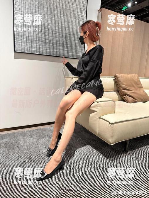 微密圈 - 话说Callmecandy的图库，这最新版户外真让人移不开眼，想看看吧？
