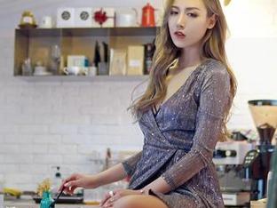 Feilin嗲囡囡 – 方绮言Ayaka空姐写真，如何坐飞机也能美美哒？看这些照片你就懂了！