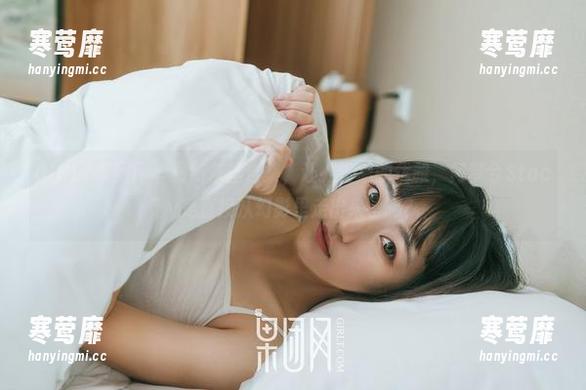 GIRLT果团网 - 最新灰丝合集，让人窒息的优雅，何梦兮Stacy是直接从幻影里走出来了吗？