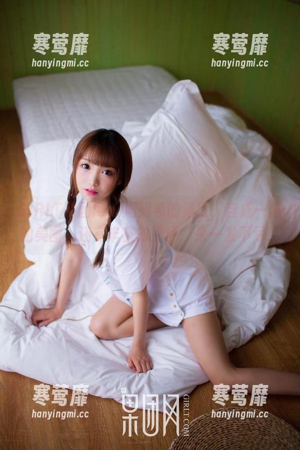 GIRLT果团网 - 周妍希的浴室，自成一派的美图，还有丰富的资源，来一发不亏！