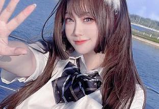 猜猜Halo_酱又有什么新花样？艾米莉亚写真集和资源齐上阵！