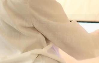 一张ROSI女仆的写真，能否顺便拖地呢？抱歉，似乎没法做到！