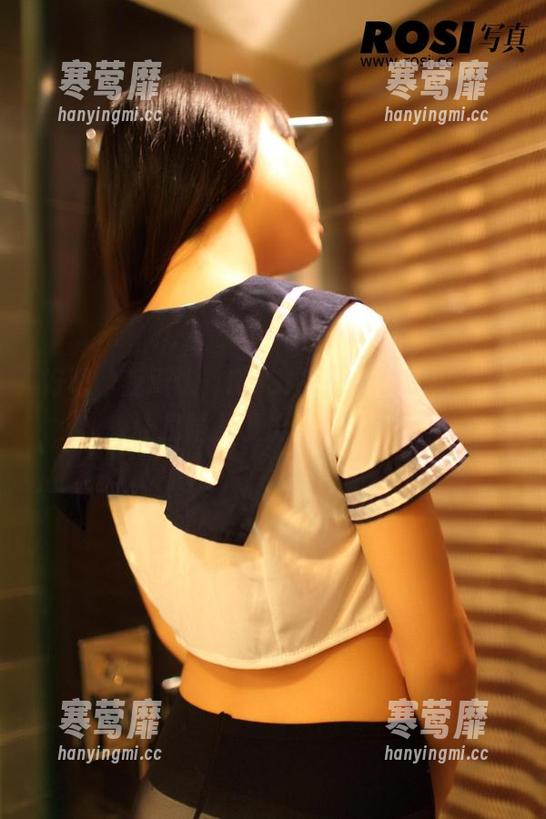 好吧，我承认，ROSI的双马尾私拍资源让我陷入了长时间思考...