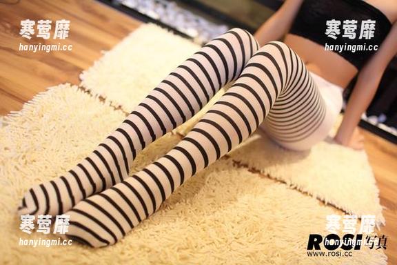 ROSI甜心，福利加持，原图中那份俏皮不言而喻。
