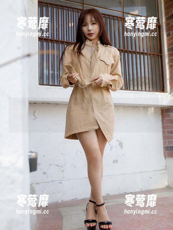 图包快来看！Seoyool(서율)的恶棍搭配，草莓内裤玩出新花样。