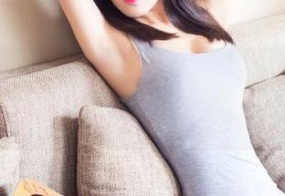 TouTiao头条女神 – 慢慢品味小热巴的圣诞高清图包，慢镜头效果也太美了吧？