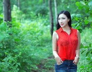 TuiGirl推女郎 – Yu佳妮带你游览短裙全套，究竟能不能被风吹起？