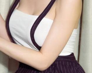 UGirls尤果网 – 趋势密码：孟狐狸纵情在线秀出连体衣的独特风范