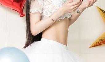 UGirls尤果网 – 在职场里时髦不掉链子，尽在才可儿的职业装写真分享中，快来瞧一瞧