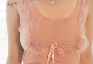 UGirls尤果网 – 一起窃取“御姐”气息——艾霓莎精选写真集，么么哒！