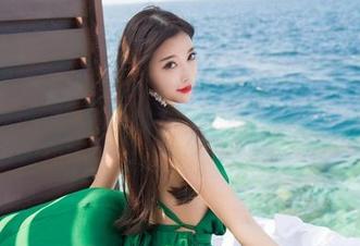 XIAOYU语画界 – 这白色好像特别，王馨瑶yanni的原图分享，一直在想到底有什么魔力。