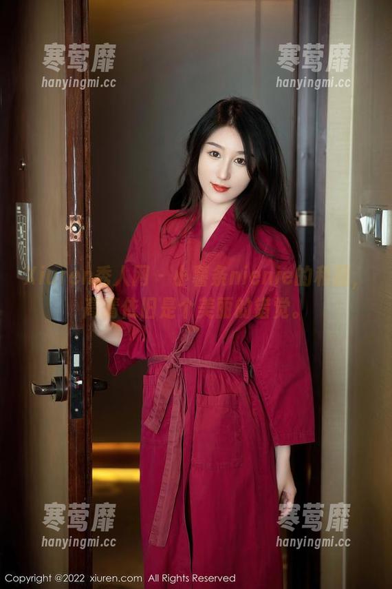 Xiuren秀人网-小薯条nienie Xiuren秀人网 - 小薯条nienie的和服,高清依旧是个美丽的错觉。