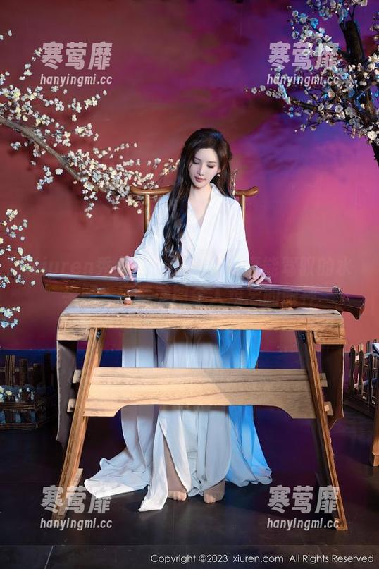 Xiuren秀人网-江真真 Xiuren秀人网 - 只有江真真能驾驭的水手服,高清美图令人难忘的眼神