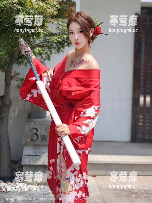 Xiuren秀人网 - 看！王俪丁小宝贝精选的写真，美脚一出，画面都变得有神了。