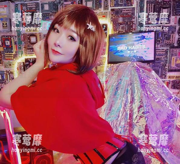 浴缸经典，三刀刀miido的高清写真倒映着一段悠闲。要是我也能浸泡其中就好了。