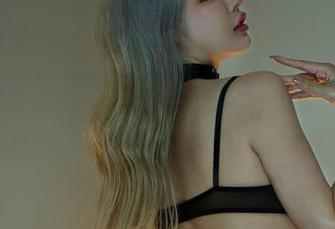 微密圈 – 烧菜还是秀颜值？于芷晴在火热厨房的高清美图值得一瞧