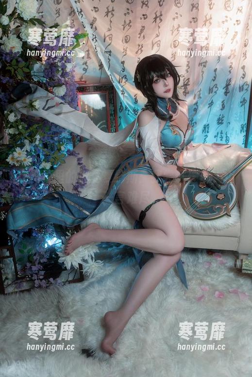 作品集里的你夏夏缪斯：我尝试理解，但一言难尽