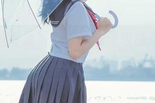 兔玩映画高清写真：草房子也能萌动一样的心！