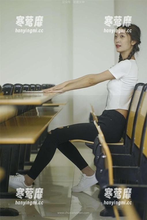 初夏女神 - 安妮红裙全套，似乎每一张都在跟我说：‘来啊，快来欣赏我！’.