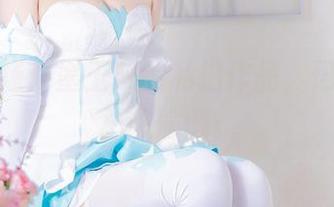 拍摄现场：墨玉M的私拍作品，玛修女仆总想偷懒。