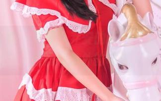 头条女神 – 更新：乔安的灰丝写真集，果然没有意外的味道