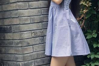 头条女神 – 不得不说，尹菲的豹纹图集，让我眼前三个小时都没移开。