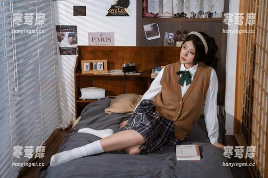 死库水与奈汐酱Nice的浪漫邂逅：美图带你潜入深水区