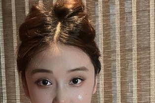微密圈 – 奶雯的修女之旅！写真新更新，原来她还有这一款！