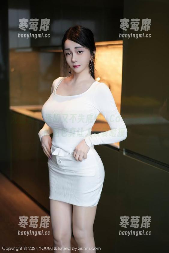 尤蜜荟-Carol周妍希 尤蜜荟 - 透明又不失底线,Carol周妍希的图包真让人反复咂摸
