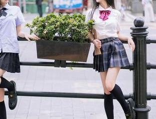 尤蜜荟 – 周大萌的私房合集，看似静态，却在剧情中充满了点滴动感。