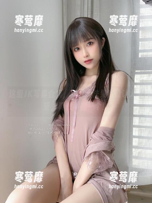 这组JK写真合集，布丁大法果然没让人失望，真想再翻一个！