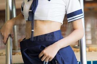 推女神 – 摊开刘奕宁Lynn的瑜伽图片唷，这得花多少时间在镜前练习？太绝了