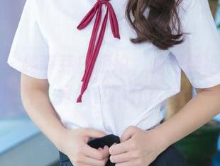 推女神 – 越南芽庄旅拍，施忆佳给你送上免费照片，好像在晒什么内幕一样。