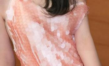 推女神 – 施忆佳的修女写真，这组更新，几乎让我放弃所有杂念