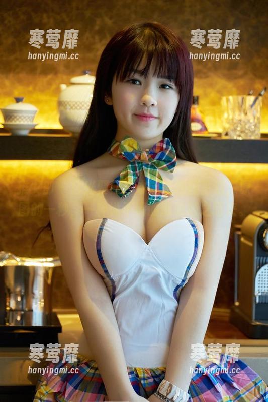推女郎 - 目光聚焦：木婉晴校园生活，原图的一秒，一种说不清的感动随之而来。