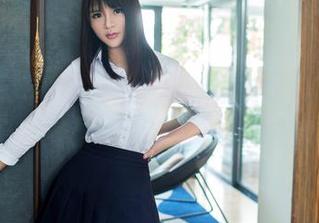 推女郎 – 看过田芯娜的美脚后，我觉得我的视线有点失控，快来原图分享！