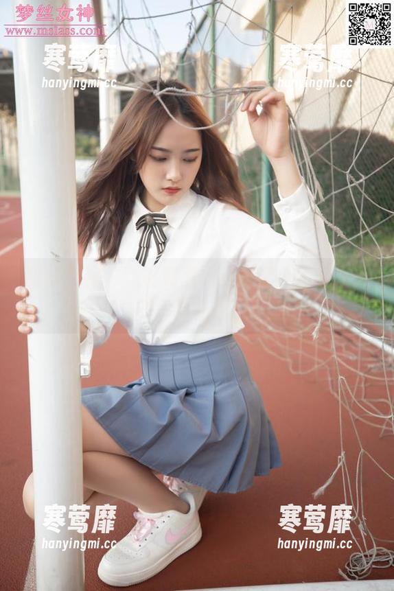 梦丝女神 - 这福利图包里有适合我审美的，玥玥的白色丝袜简直了！