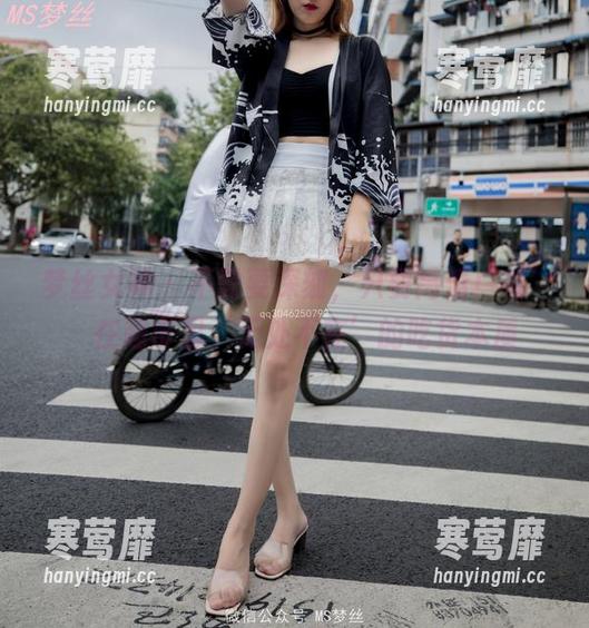 梦丝女神 - 不需要深刻，只要高清！看玥玥在超市里‘无处不在’的吃货本质