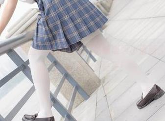 森萝财团 – 时光慢些！让我们细细品味吸吸小清新少女的白丝资源，高清多一点妥妥！