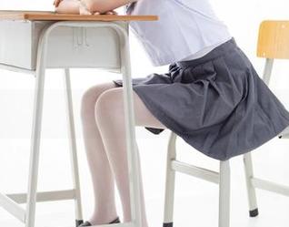 森萝财团的肉丝少女，清凉夏日的完美解析，下载集结号！