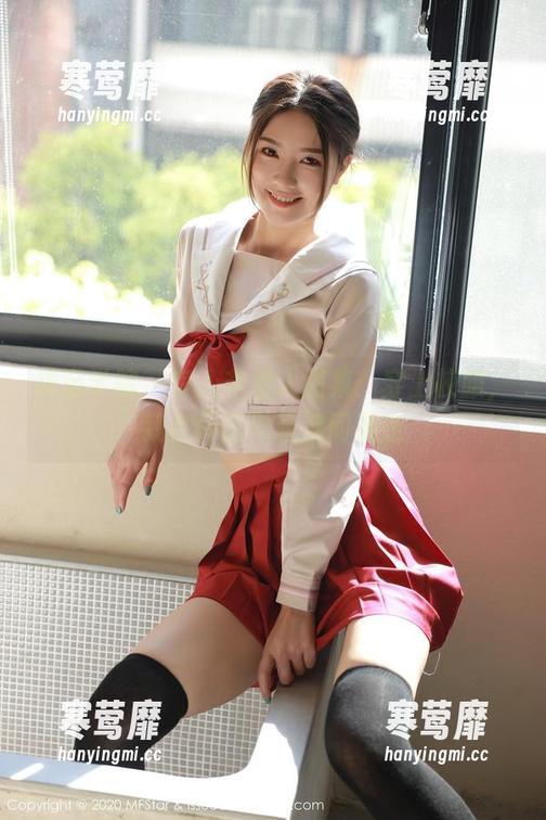 模范学院 - 良人非爱人图集：穿上校服，我在怀旧与青涩间游走