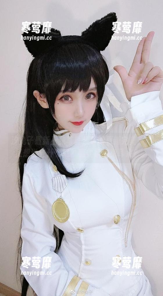汐兔子 汐兔子最新玉兔写真集真的更新完美!她又想说些什么呢?暗柔柔的兔耳朵?。