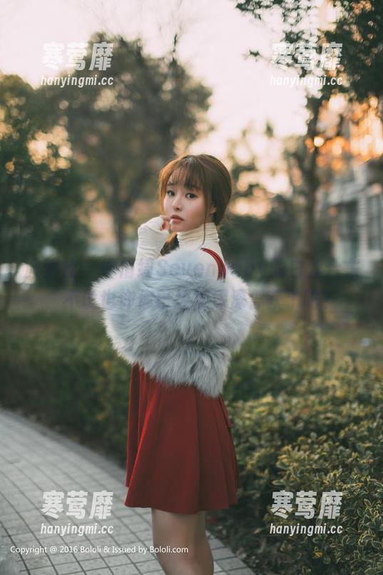 波萝社 - 柳侑绮Sevenbaby的白丝合集，不说也许你已经被深深俘获了吧？
