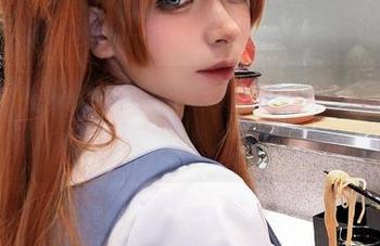 沉迷于特软儿Sona女友的写真中，图包就像无尽的宝藏，让人忍不住想挖掘。