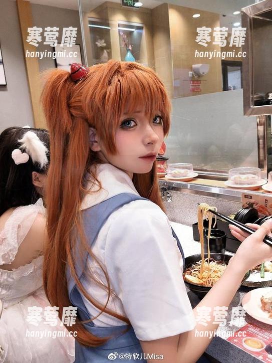 特软儿Sona 沉迷于特软儿Sona女友的写真中,图包就像无尽的宝藏,让人忍不住想挖掘。