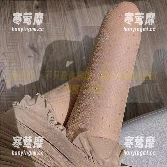 微密圈 - 不只是体操服，猪小七图册里的搞怪与优雅