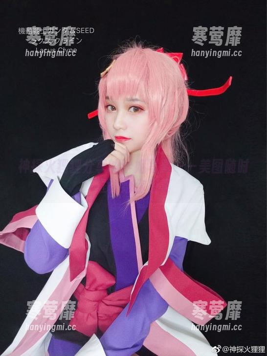 神探火狸狸分享的学姐写真——美图随时准备给你惊喜