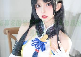 神楽坂真冬的泳衣写真：冬天也想扮演沙滩仙子？