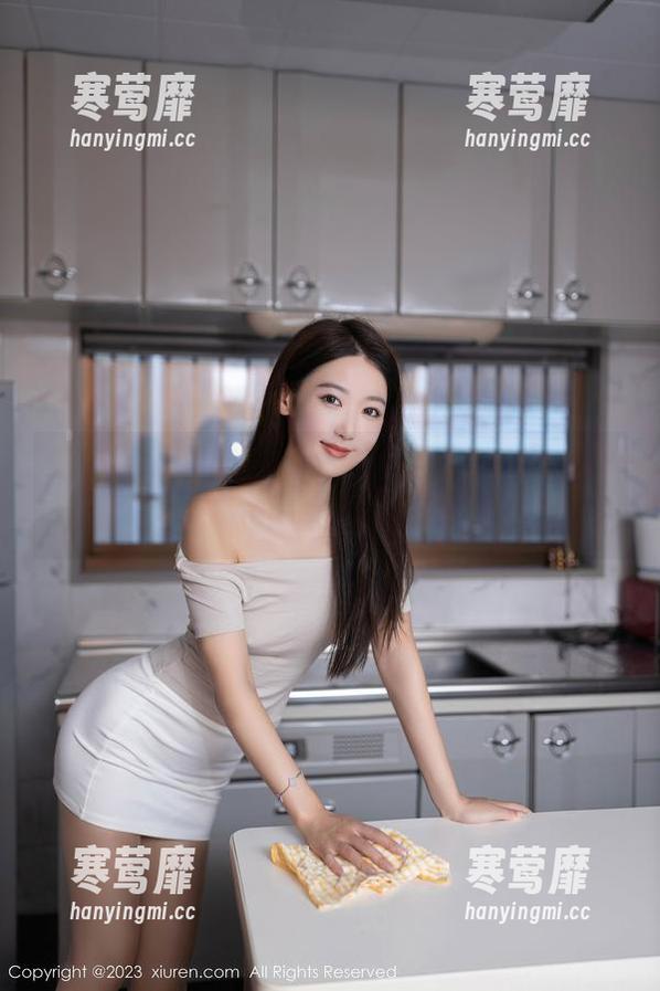 秀人网-唐安琪 秀人网 - 我是唐安琪的美图粉:白丝已经升华成一种态度,超级迷!